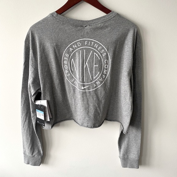 NWT Nike long sleeve Cropped - Picture 1 of 9